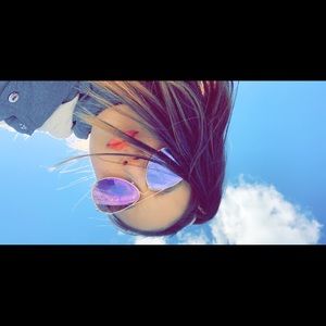 Meet your Posher, Caroline♡